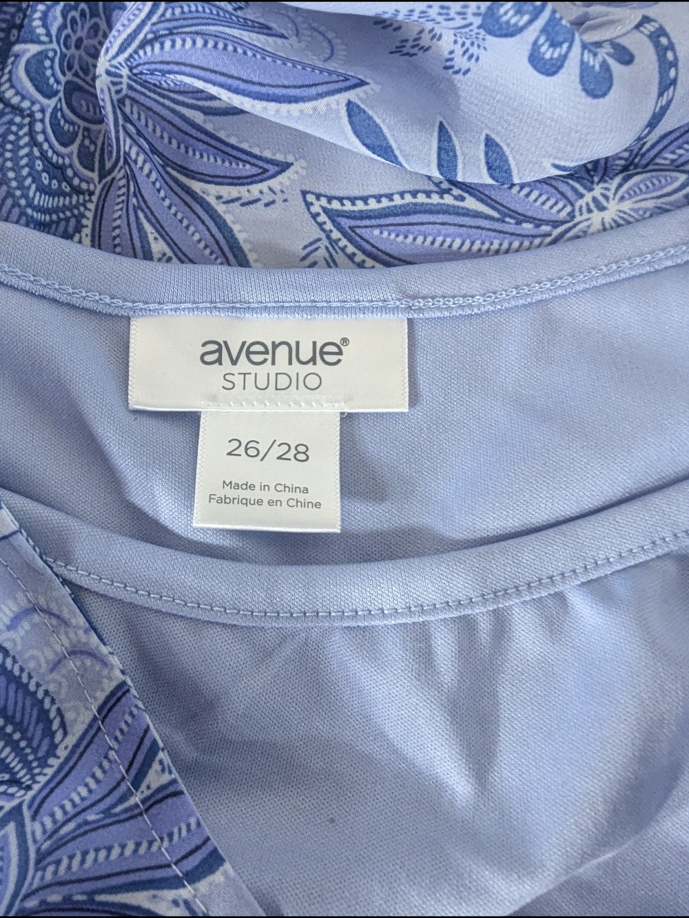 Avenue Studio 26/28 Blue Floral Bell Sleeve Blouse Plus Size Sheer Overlay Top - Picture 5 of 8